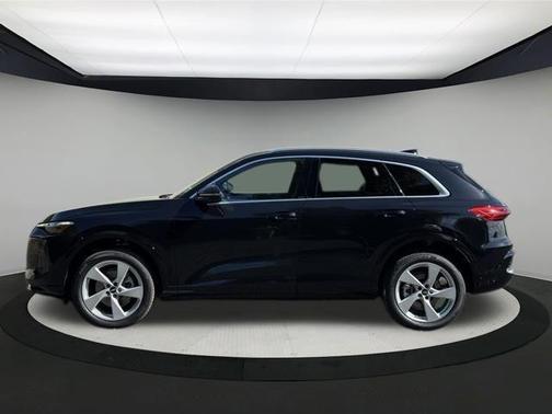 2025 Audi Q5 2.0T quattro Premium