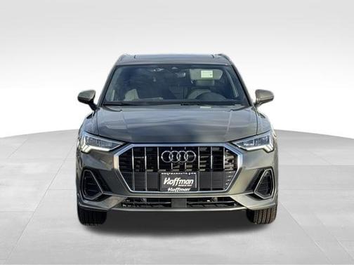 2022 Audi Q3 45 S line Premium