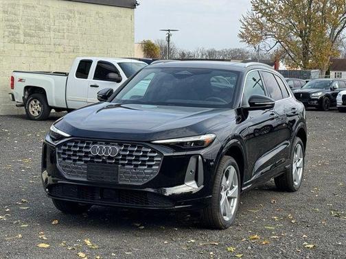 2025 Audi Q5 2.0T quattro Premium