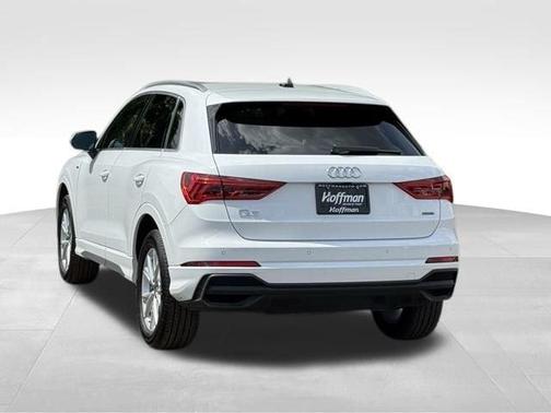 2025 Audi Q3 45 S line Premium