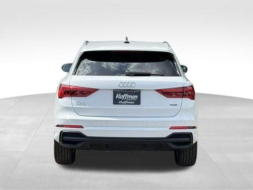 2025 Audi Q3 45 S line Premium