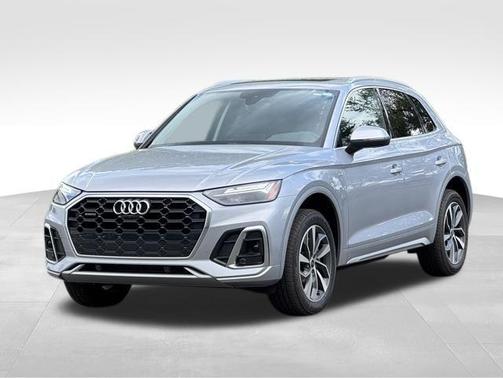 Florett Silver Metallic 2023 Audi Q5 45 S line quattro Premium