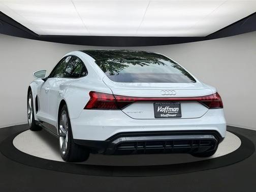 2023 Audi e-tron GT Premium Plus