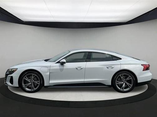 2023 Audi e-tron GT Premium Plus