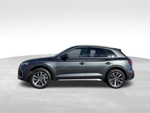 2023 Audi Q5 45 S line quattro Premium