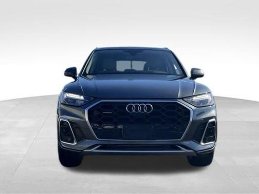 2023 Audi Q5 45 S line quattro Premium
