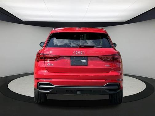 2023 Audi Q3 45 S line Premium