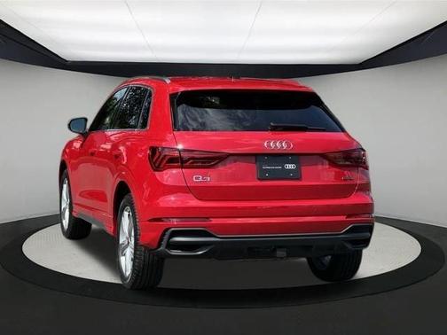 2023 Audi Q3 45 S line Premium