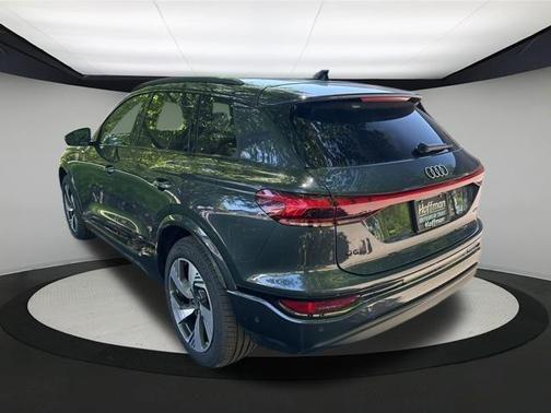 2025 Audi Q6 e-tron Premium
