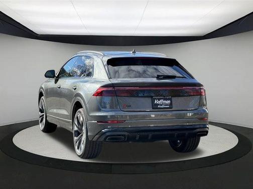 2025 Audi Q8 55 Premium