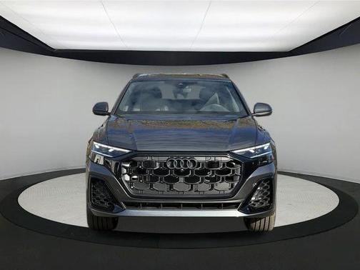 2025 Audi Q8 55 Premium
