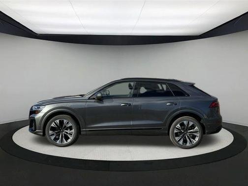 2025 Audi Q8 55 Premium