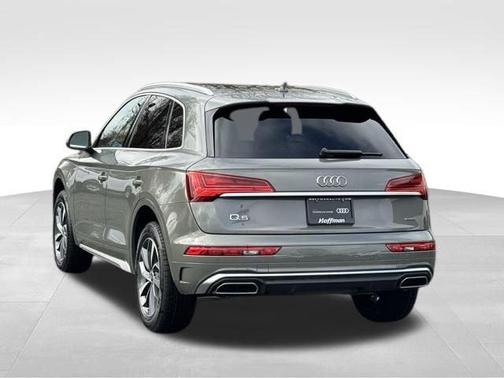 2023 Audi Q5 45 S line quattro Premium