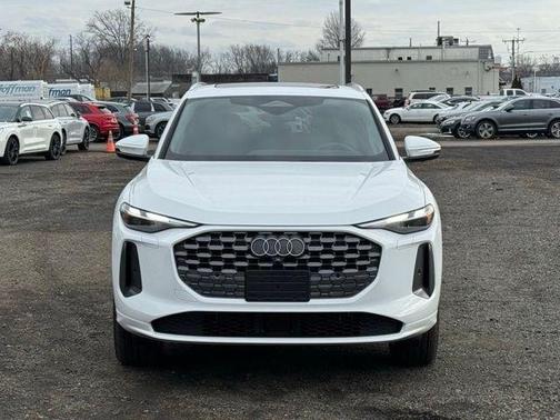 2025 Audi Q5 2.0T quattro Premium