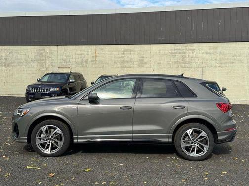 2025 Audi Q3 45 S line Premium