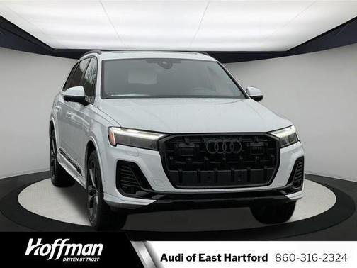2025 Audi Q7 55 Premium Plus