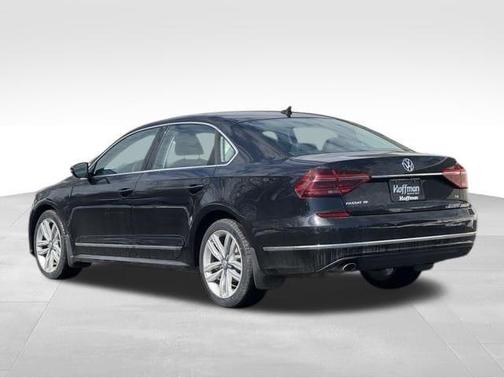 2017 Volkswagen Passat 1.8T SE w/Technology