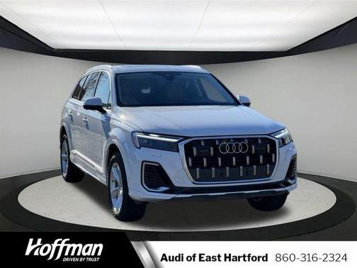 2025 Audi Q7 55 Premium