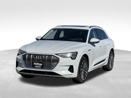 2019 Audi e-tron Prestige