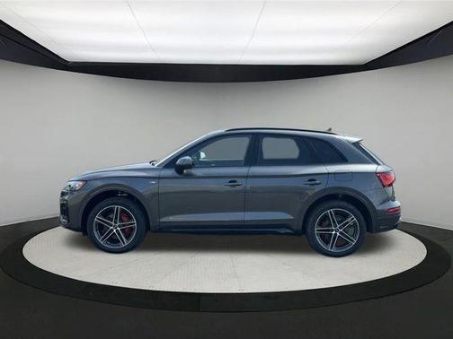 2025 Audi Q5 55 S line quattro Premium