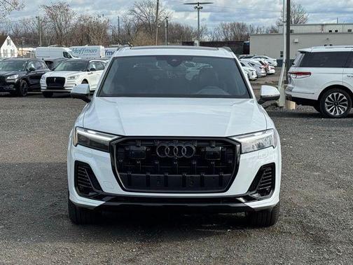 2026 Audi Q7 55 Premium Plus