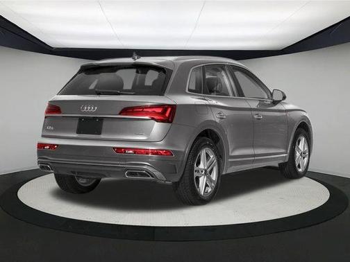 2025 Audi Q5 55 S line quattro Premium