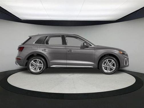 2025 Audi Q5 55 S line quattro Premium