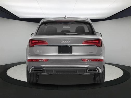 2025 Audi Q5 55 S line quattro Premium