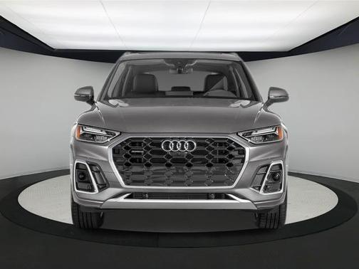 2025 Audi Q5 55 S line quattro Premium