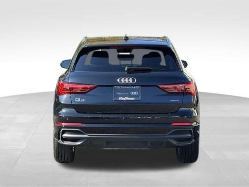 2024 Audi Q3 45 S line Premium