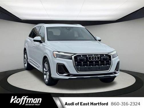 2025 Audi Q7 55 Premium Plus
