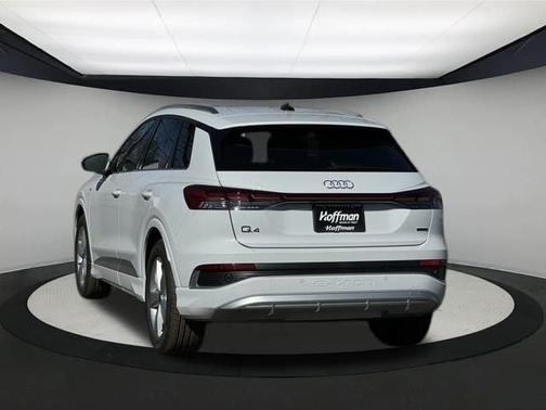 2025 Audi Q4 e-tron 55 quattro Premium