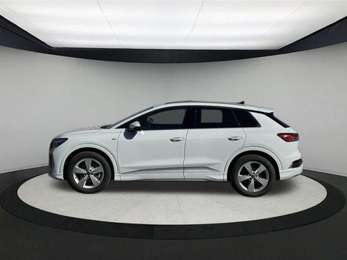 2025 Audi Q4 e-tron 55 quattro Premium