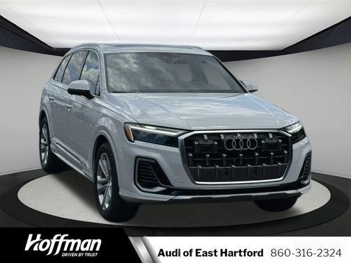 2025 Audi Q7 55 Premium Plus