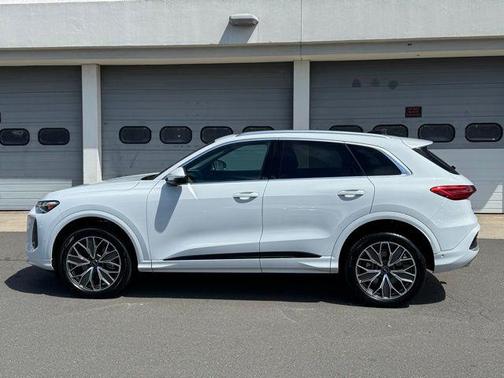 2025 Audi Q5 2.0T quattro Premium