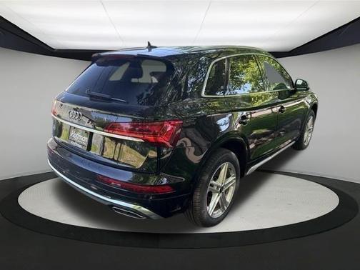 2025 Audi Q5 55 S line quattro Premium