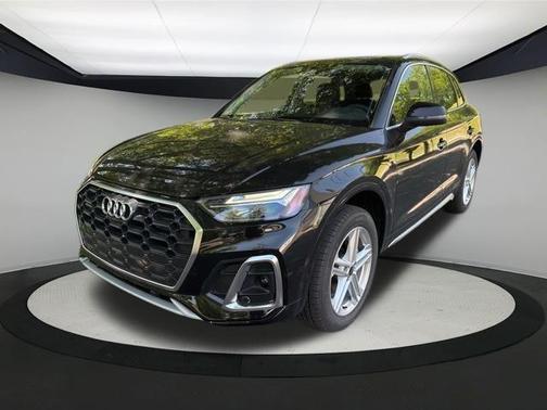 2025 Audi Q5 55 S line quattro Premium