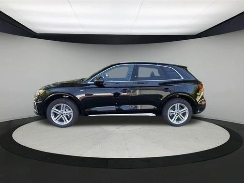 2025 Audi Q5 55 S line quattro Premium