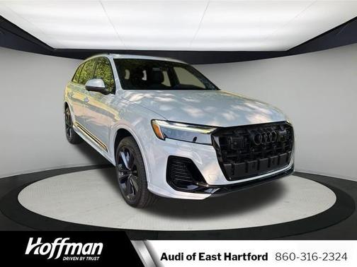 2025 Audi Q7 55 Premium Plus