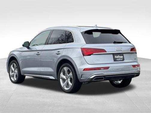 2023 Audi Q5 45 S line quattro Premium