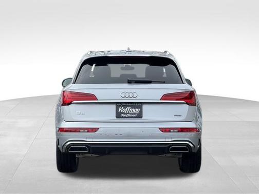 2023 Audi Q5 45 S line quattro Premium