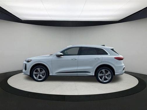 2025 Audi Q5 2.0T quattro Premium