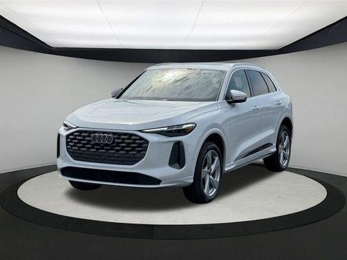 2025 Audi Q5 2.0T quattro Premium