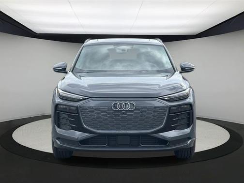 2025 Audi Q6 e-tron Premium