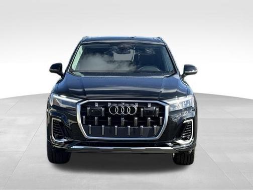 2025 Audi Q7 55 Prestige
