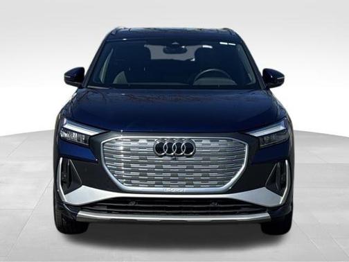 Navarra Blue Metallic 2023 Audi Q4 e-tron 50 Premium