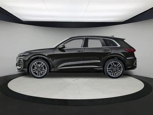 2025 Audi Q5 2.0T quattro Premium