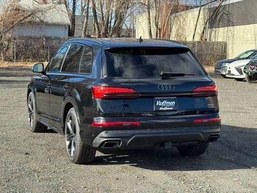 2026 Audi Q7 55 Premium Plus