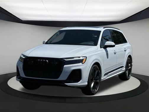 2025 Audi Q7 55 Premium Plus
