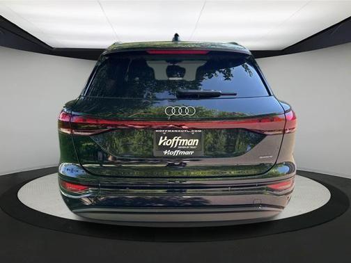 2025 Audi Q6 e-tron Premium